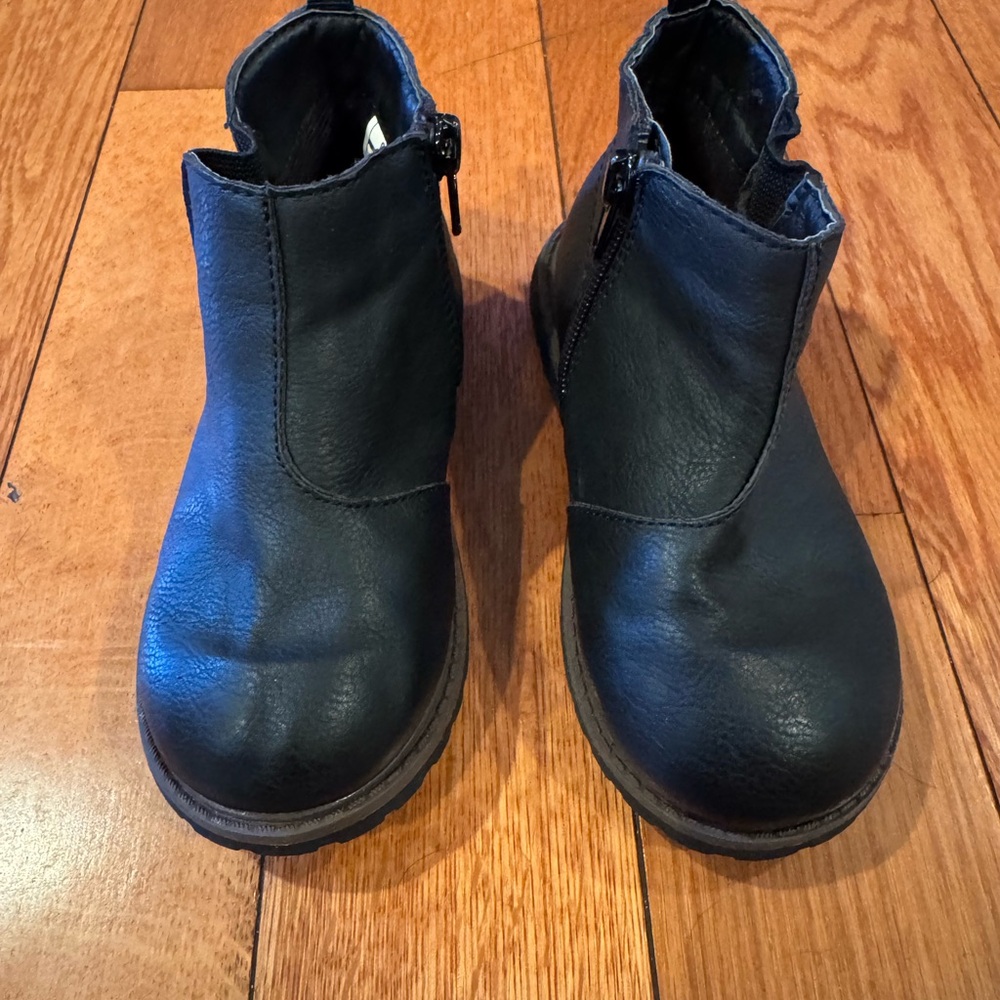 OshKosh B’gosh Black Ankle Boots | Kids Size 10 | Side Zip